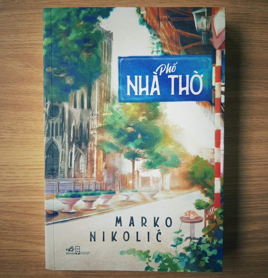 Три иностранных автора, продвигающих вьетнамский язык Три иностранных автора, продвигающих вьетнамский язык