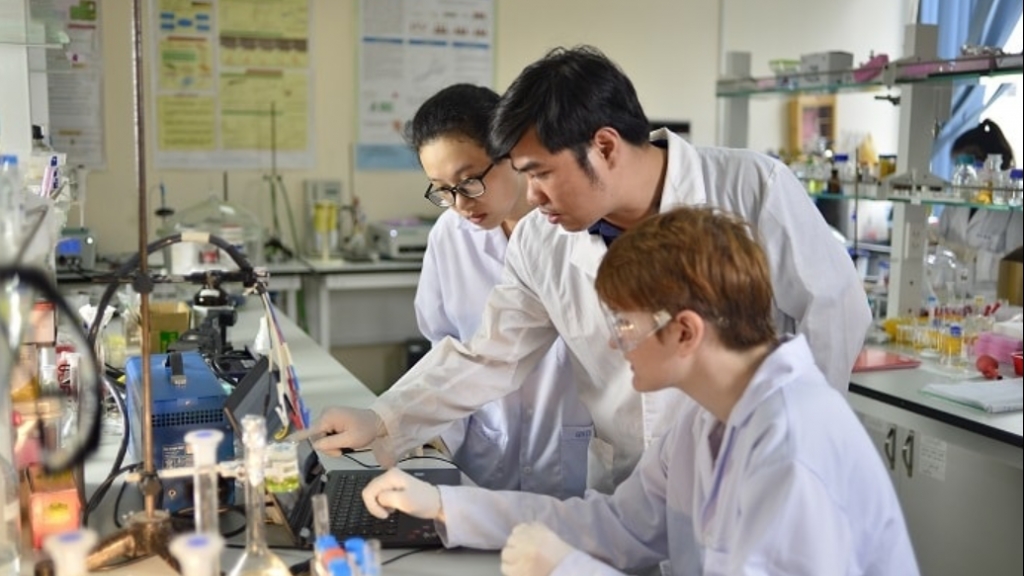 Вьетнам ежегодно направит 1500 студентов на обучение в Россию, Китай и Восточную Европу