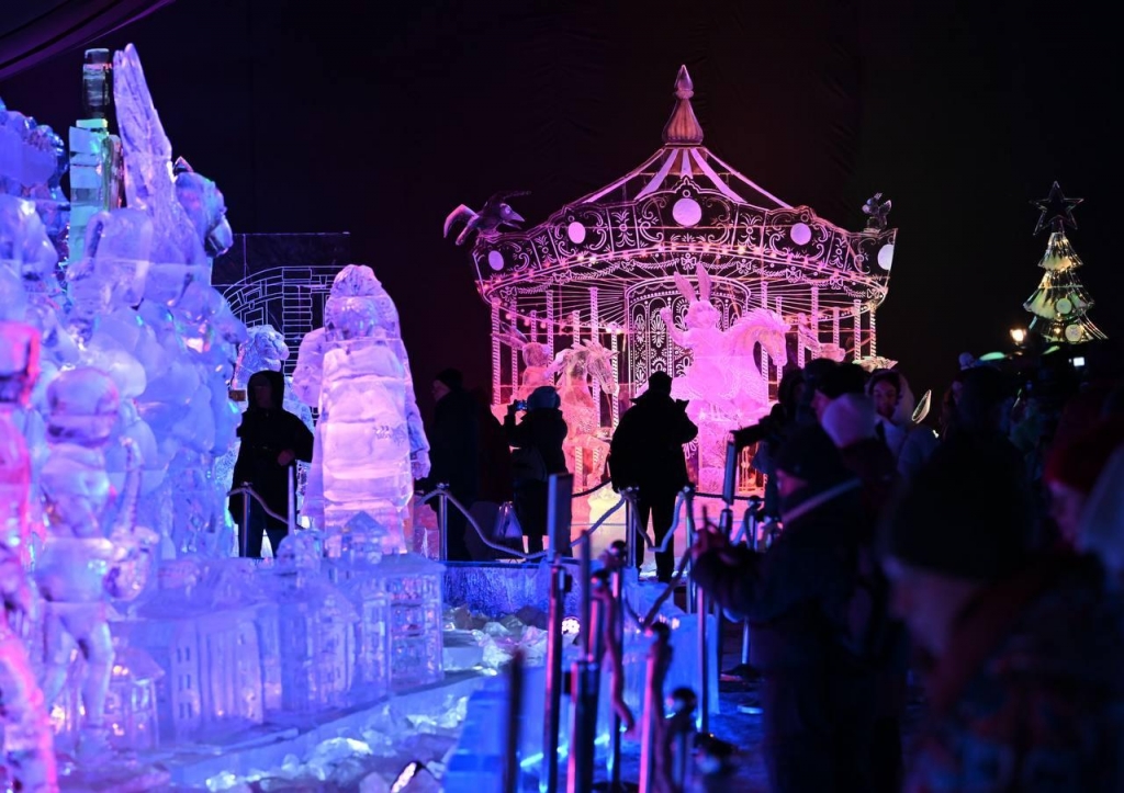 Краски сказочного льда на фестивале «КроншЛед» в Санкт-Петербурге Краски сказочного льда на фестивале «КроншЛед» в Санкт-Петербурге