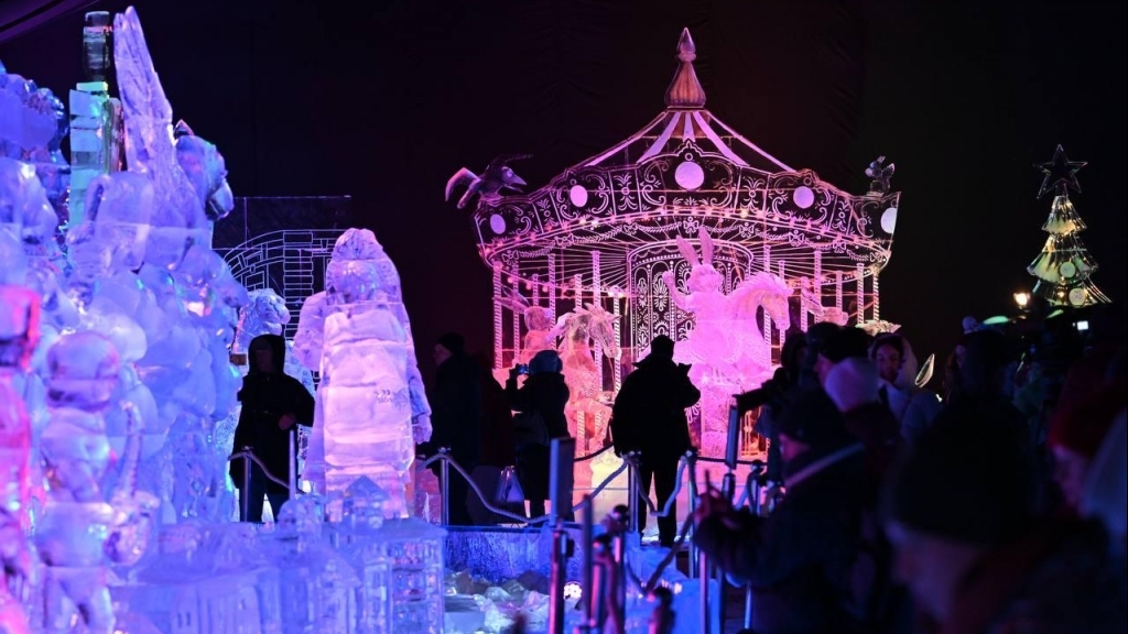 Краски сказочного льда на фестивале «КроншЛед» в Санкт-Петербурге