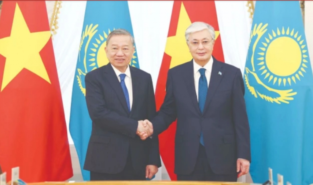 2025 год Вьетнама в фотографиях 2025 год Вьетнама в фотографиях