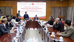 Вьетнаму и Узбекистану необходимо использовать потенциал сотрудничества в области шерсти и шелка