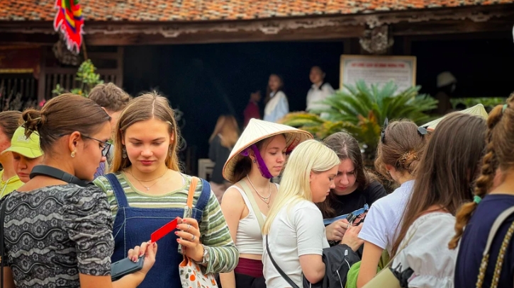 Число иностранных туристов во Вьетнаме в первом месяце 2024 года достигло рекордного уровня