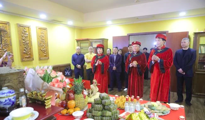 Вьетнамцы в России отмечают день поминовения королей Хунгов. Фото: ВИА