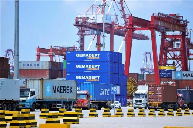Перевозка грузов в морских портах Вьетнама