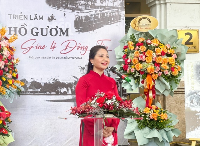Директор государственного архивного центра Чан Тхи Май Хыонг заявила: «Ханой – это место пересечения цивилизаций Востока и Запада. Данная выставка – это возможность для продвижения историко-культурных ценностей Ханоя».