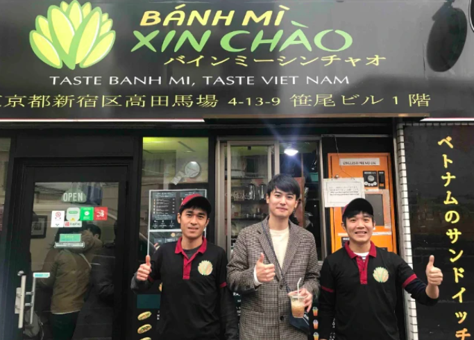 Братья Буй Тхань Там и Буй Тхань Зуй – сооснователи бренда «Бань ми Синьчао».