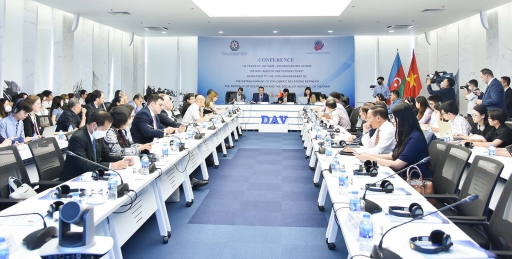 30 лет устойчивого развития отношений между Вьетнамом и Азербайджаном
