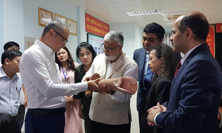 В провинции Фуйен открылся центр протезирования