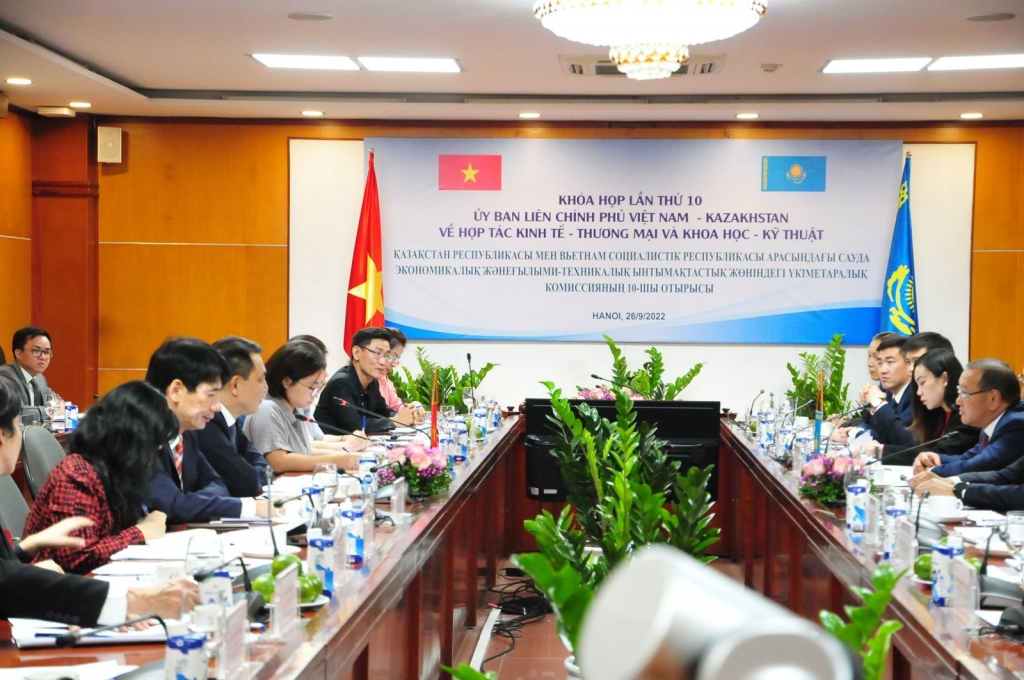 Расширение вьетнамско-казахстанского сотрудничества во многих важных отраслях