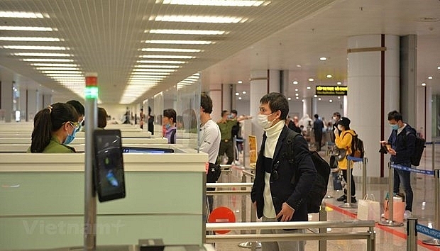 Более 1.700 пассажиров въехали во Вьетнам за первые три дня возобновления международных рейсов