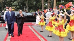 В Ханое состоялась торжественная церемония встречи Премьер-министра ЛНДР