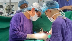Впервые во Вьетнаме успешно выполнена операция по трансплантации сердца и почки