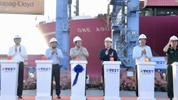 Премьер-министр издал приказ об отправке первого контейнера в международном порту Танканг-Каймеп