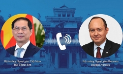 Вьетнам придает важное значение углублению отношений традиционной дружбы с Румынией