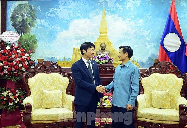 Секретарь Союза коммунистической молодежи имени Хо Ши Мина передал поздравления по случаю традиционного новогоднего праздника Лаоса – 2022