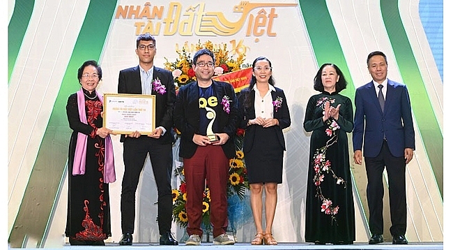 В Ханое прошла 16-я церемония вручения премии «Талант вьетнамской земли»