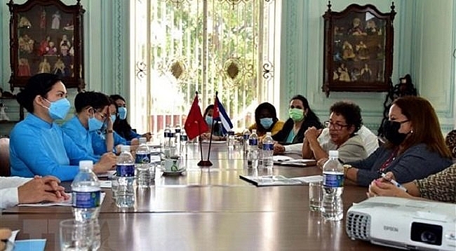 Вьетнам и Куба обмениваются опытом для повышения роли женщин