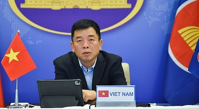 Вьетнам принял участие в Совещании СДЛ АСЕАН+3 между АСЕАН и тремя партнерами: Китаем, Японией и Южной Кореей.