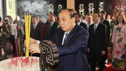 Нгуен Суан Фук принял участие в церемонии, посвященной 110-летию со дня рождения председателя Совета министров Фам Хунга