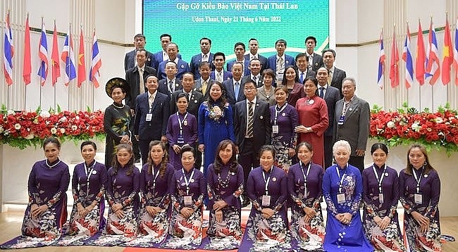 Вице-президент Вьетнама встретилась с представителями сообщества вьетнамцев в провинции Удонтхани