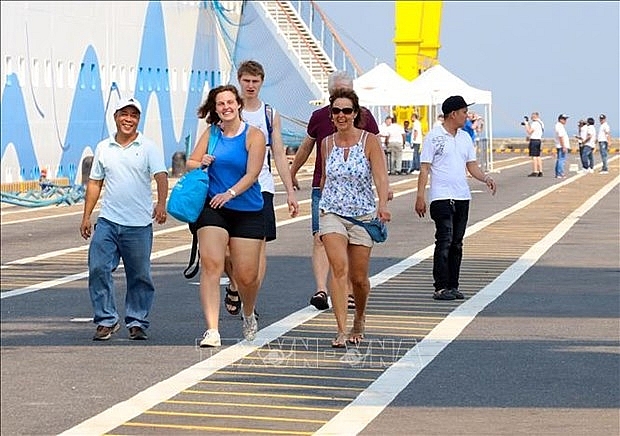 Количество иностранных посетителей Вьетнама увеличилось в 6,8 раза по сравнению с аналогичным периодом 2021 года