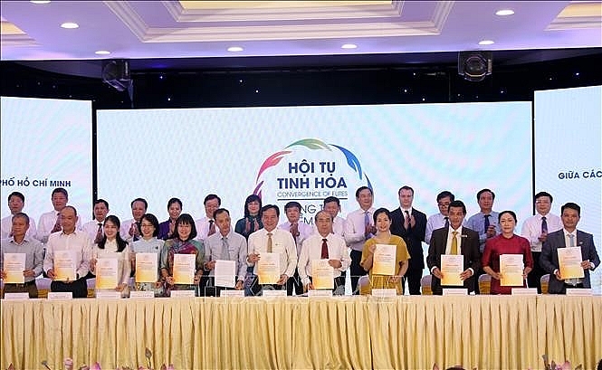 Прошел форум по развитию и объединению туризма Ханоя – Хошимина и северной части Центрального Вьетнама