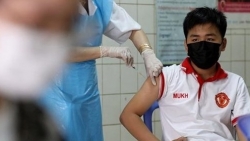 Камбоджа начала вакцинацию детей 12-17 лет
