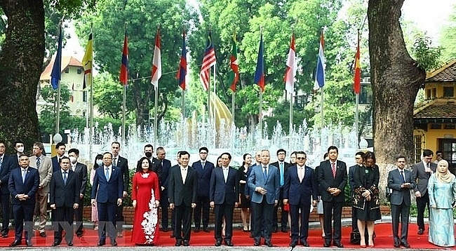 В Ханое прошла церемония поднятия флага АСЕАН