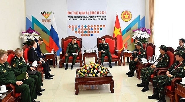 Министр обороны Вьетнама принял заместителя министра обороны России Криворучко Алексея Юрьевича