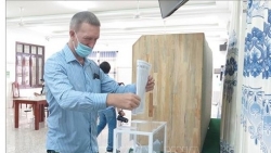 Для проживающих в Кханьхоа россиян прошло досрочное голосование в Госдуму