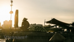 Заря на плавучем рынке Кайранг – уникальное место для туризма на Юге Вьетнама
