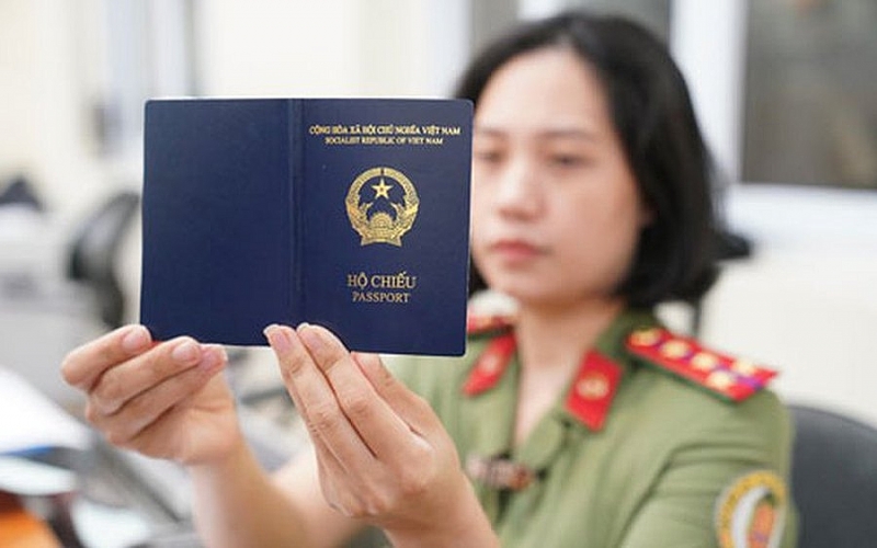 С 15 сентября в новом бланке паспорта будет больше информации о месте рождения