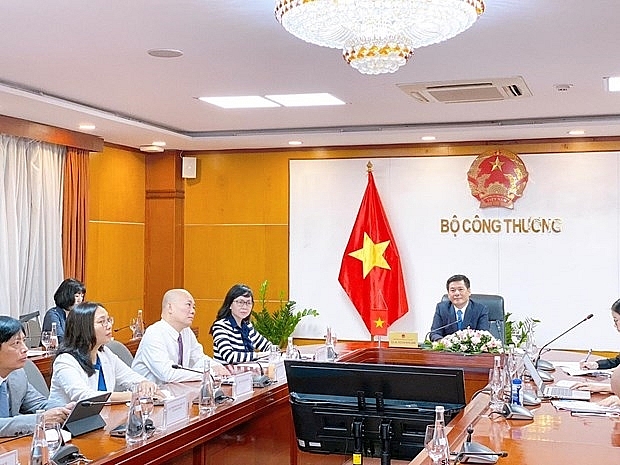 Эффективное использование возможностей, вытекающих из Соглашений о ЗСТ для содействия развитию отношений между Вьетнамом и Сингапуром
