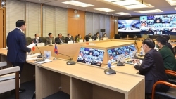 Комитеты парламентов Вьетнама и Лаоса обмениваются опытом