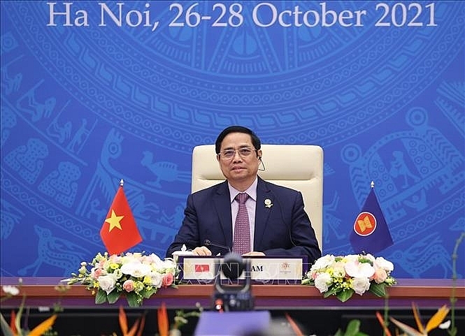 Фам Минь Тинь принял участие в церемонии закрытия 38-го и 39-го саммитов АСЕАН и сопутствующих с ними совещаний