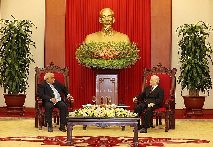 Генсек ЦК КПВ Нгуен Фу Чонг принял посла Кубы во Вьетнаме
