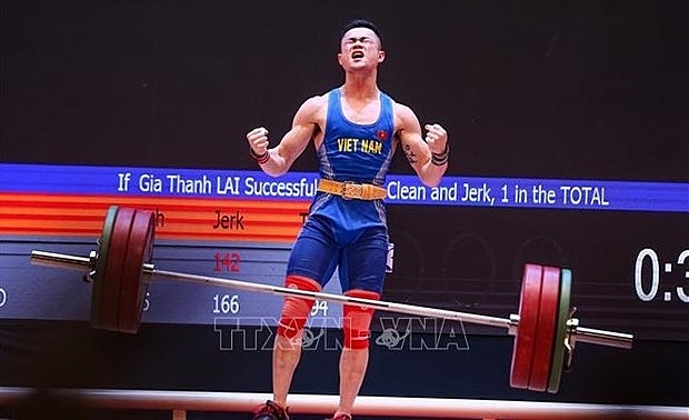 Вьетнамские тяжелоатлеты эффектно выступили на азиатском турнире