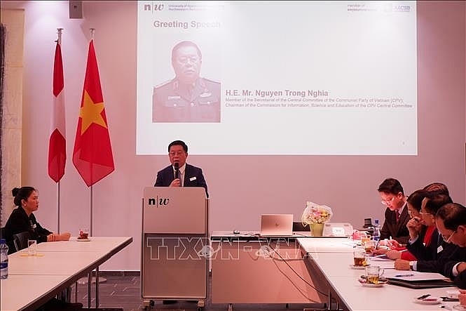 Глава Отдела пропаганды и политического воспитания ЦК КПВ Нгуен Чонг Нгиа посетил Швейцарию с рабочим визитом