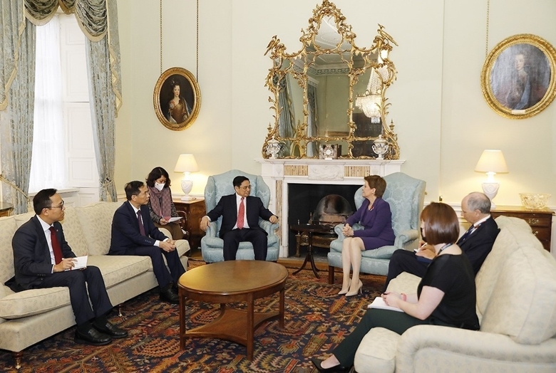 Премьер-министр Фам Минь Чинь выразил надежду на развитие проектов сотрудничества между Вьетнамом и Великобританией