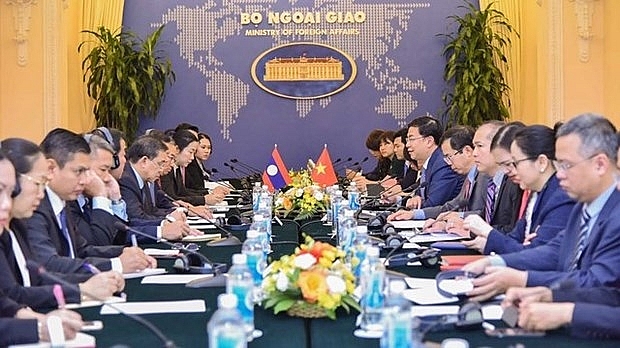 Седьмая вьетнамско-лаосские политические консультации состоялись в Ханое