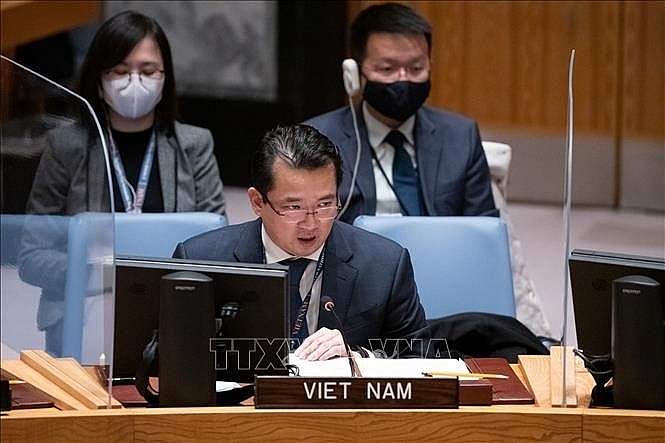 Вьетнам призвал страны помочь беженцам во всем мире