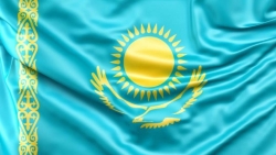 Председатель НС Вьетнама поздравил с Днем независимости Казахстана