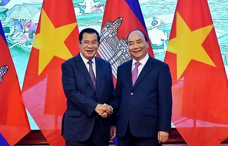 Президент Вьетнама Нгуен Суан Фук отправился в Камбоджу с государственным визитом
