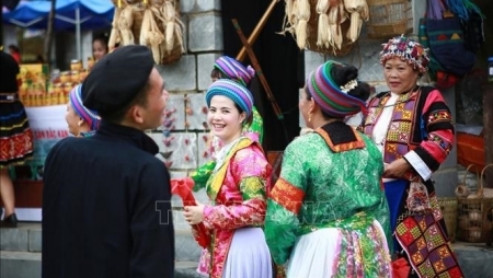 Множество Новогодних мероприятий в Деревне Культур этнических групп Вьетнама