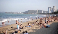 Пляжи в г. Нячанг полны российскими туристами