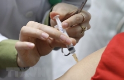Пожилые добровольцы приняли участие во второй фазе испытания вьетнамской вакцины «Nano Covax»