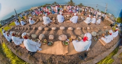 Народность Тям проводит свадебные и похоронные обряды в соответствии с современными реалиями