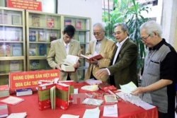 В Тхайнгуене прошла выставка о Компартии и парламенте Вьетнама