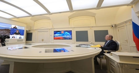 Путин заявил, что Россия строит самый мощный в мире ледокольный флот